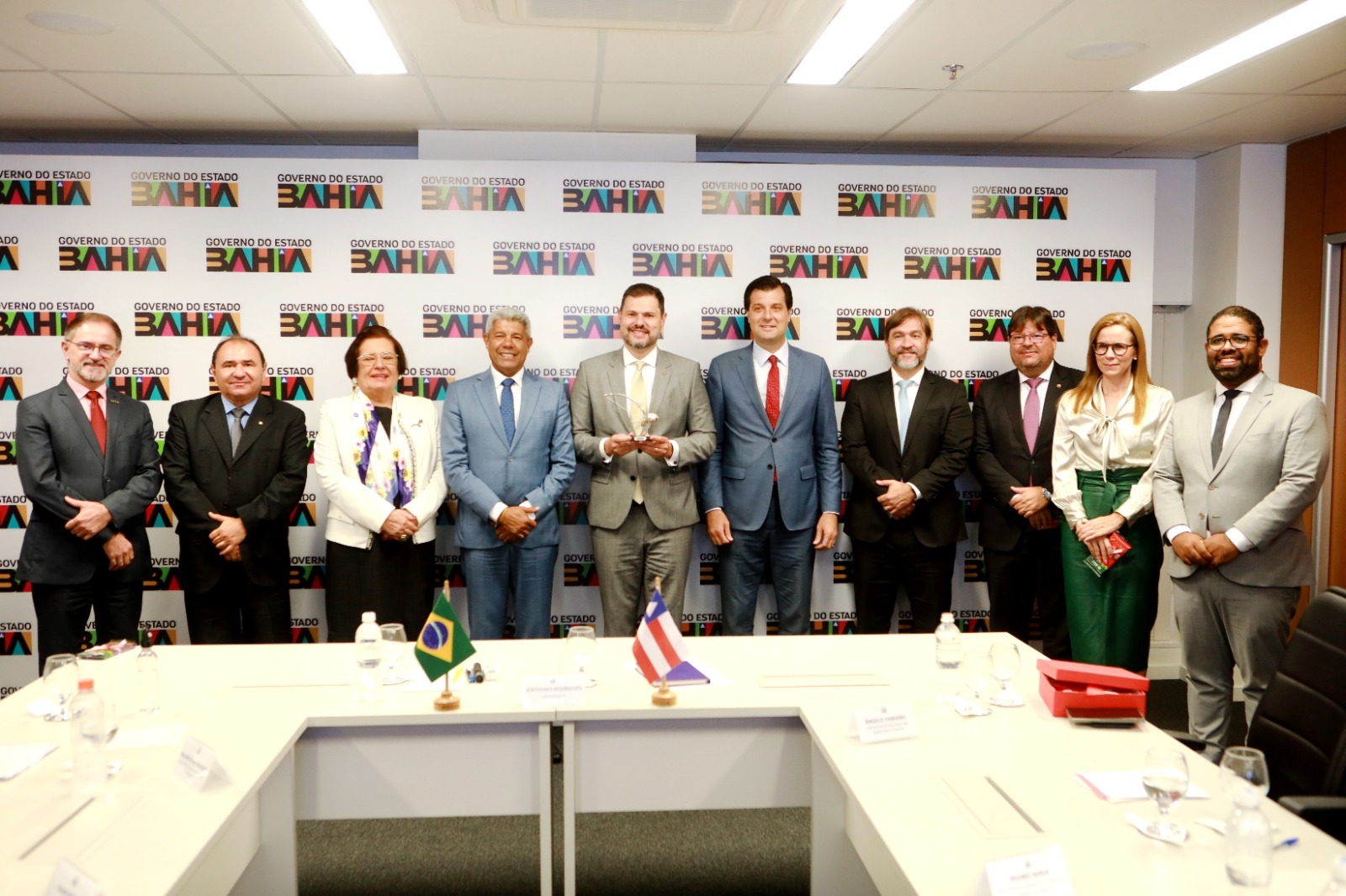 Estado e Ministério Público dialogam sobre políticas de fortalecimento da prevenção e combate às violências de gênero e contra crianças e adolescentes