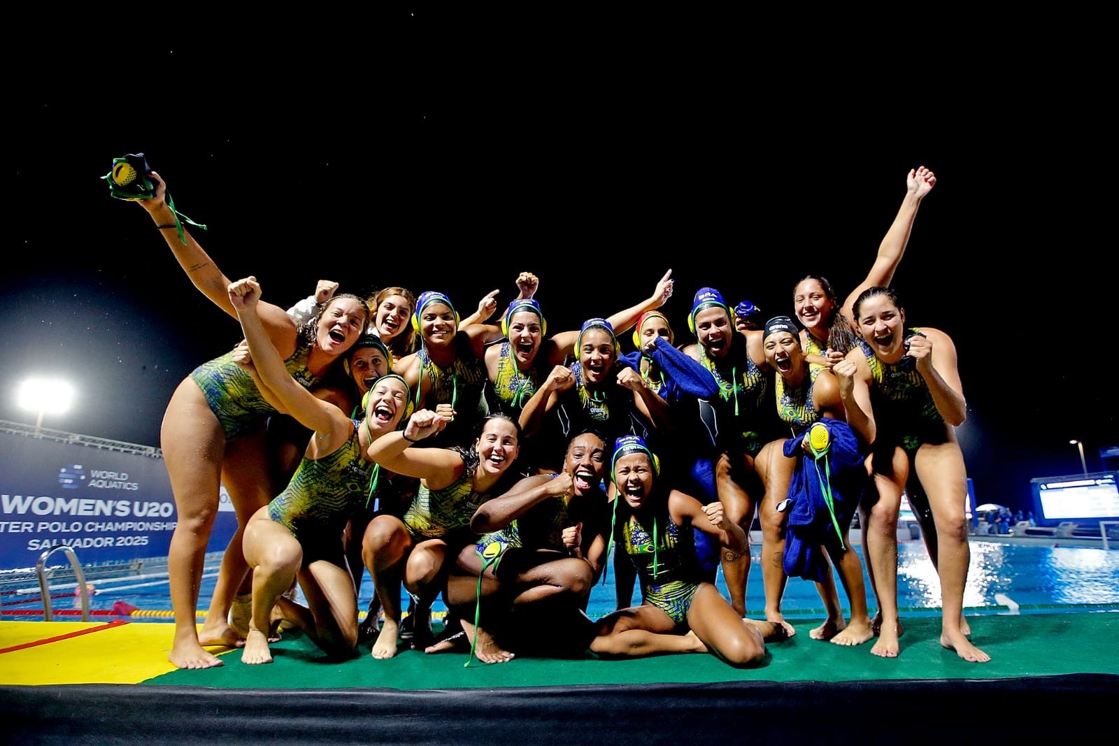 Brasil bate a Nova Zelândia e pega a Grécia nas quartas de final do Mundial Sub-20 Feminino de Polo Aquático