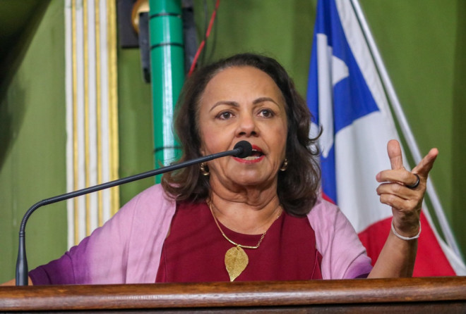 Vereadora Aladilce Souza apela por nomeação de mais de 500 aprovados em concurso da Saúde