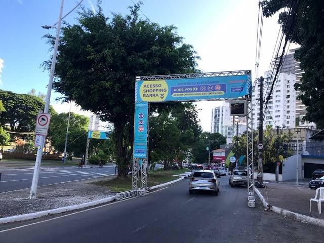 Transalvador inicia credenciamento de veículos de moradores para acesso às áreas restritas do Carnaval 2026