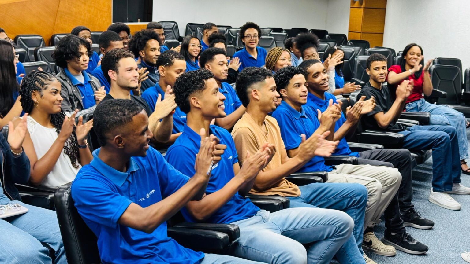 Prefeitura de Salvador encerra com sucesso a edição 2025 do Programa Fábrica de Talentos Júnior