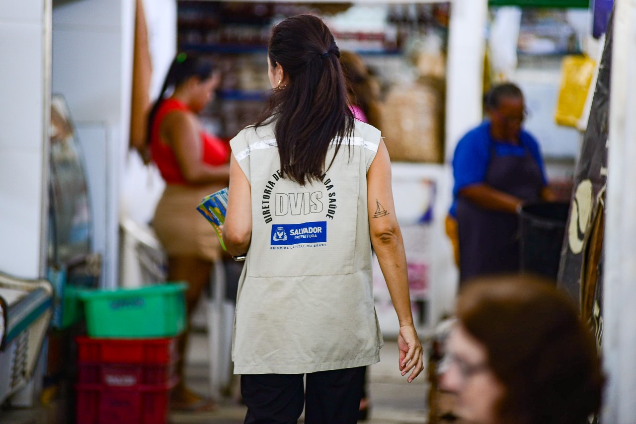 Saúde reforça alerta sobre bebidas alcoólicas clandestinas e intensifica ações de fiscalização em Salvador