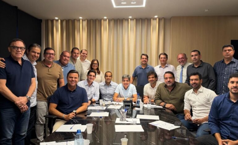 ACM Neto reforça alinhamento político com deputados e lideranças para as eleições em 2026